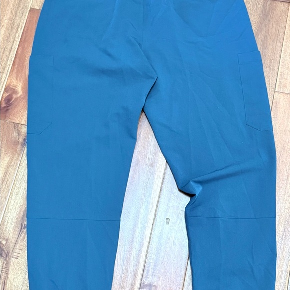 Mandala scrubs Jogger - Picture 5 of 6